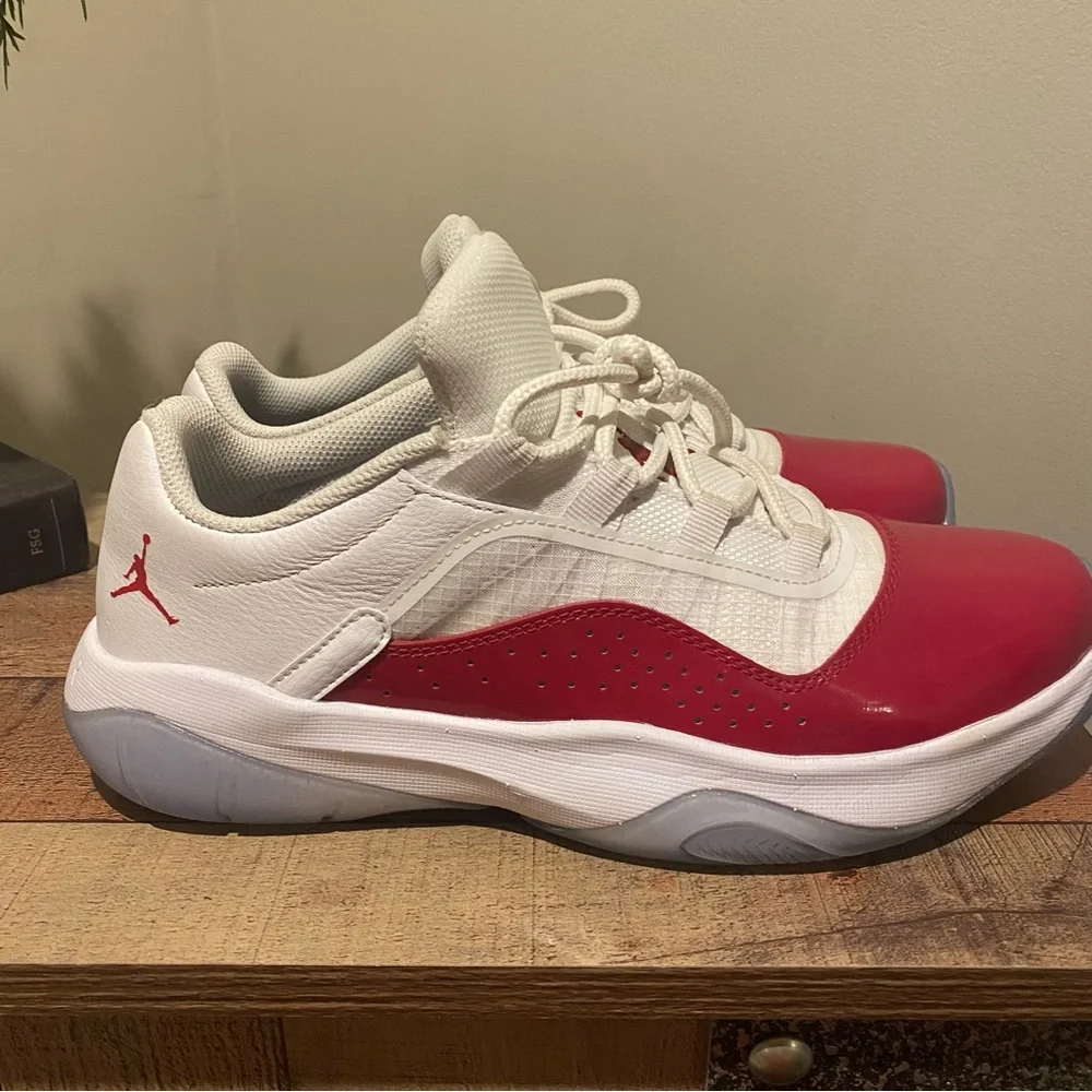 Jordan 11 CMFT Low
